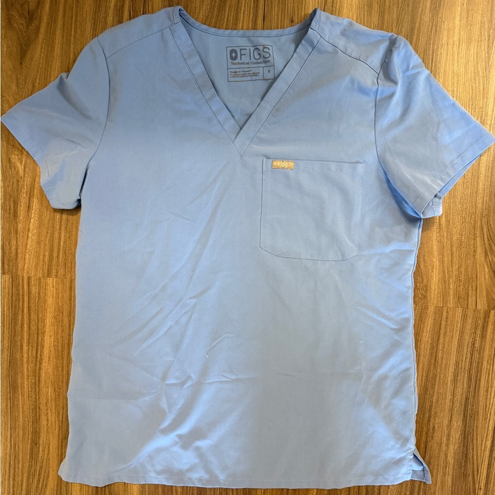 Figs women’s Ceil Blue Scrub Top